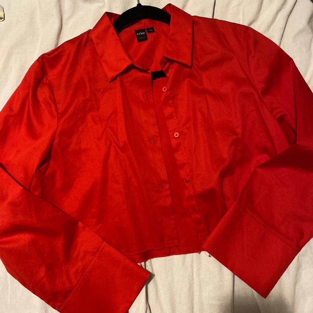 Red crop top